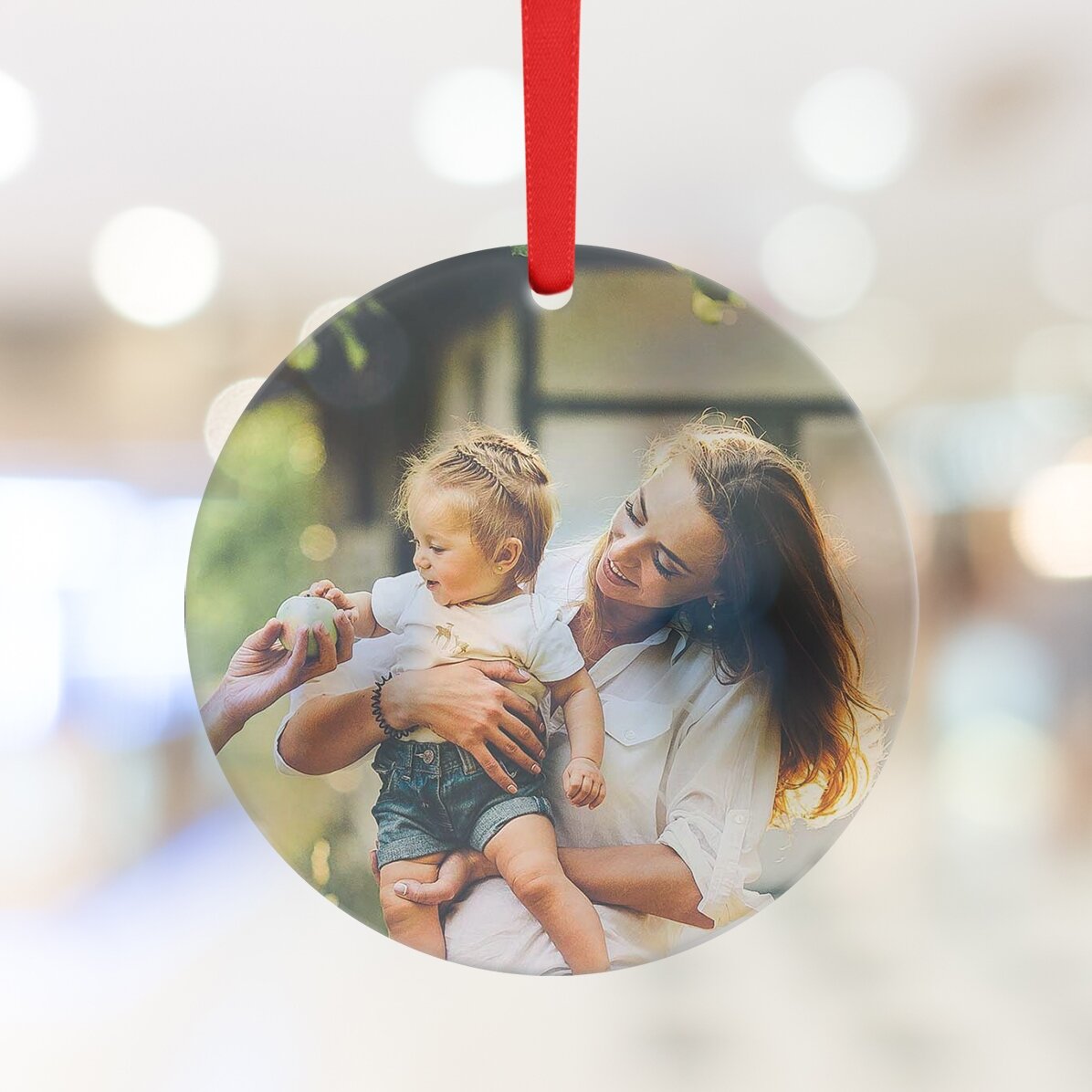 Personalised round ornament with a photo
