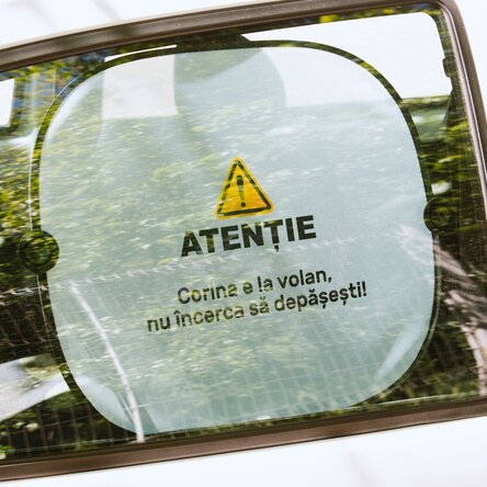 Personalised car sunshade with text - Attention!