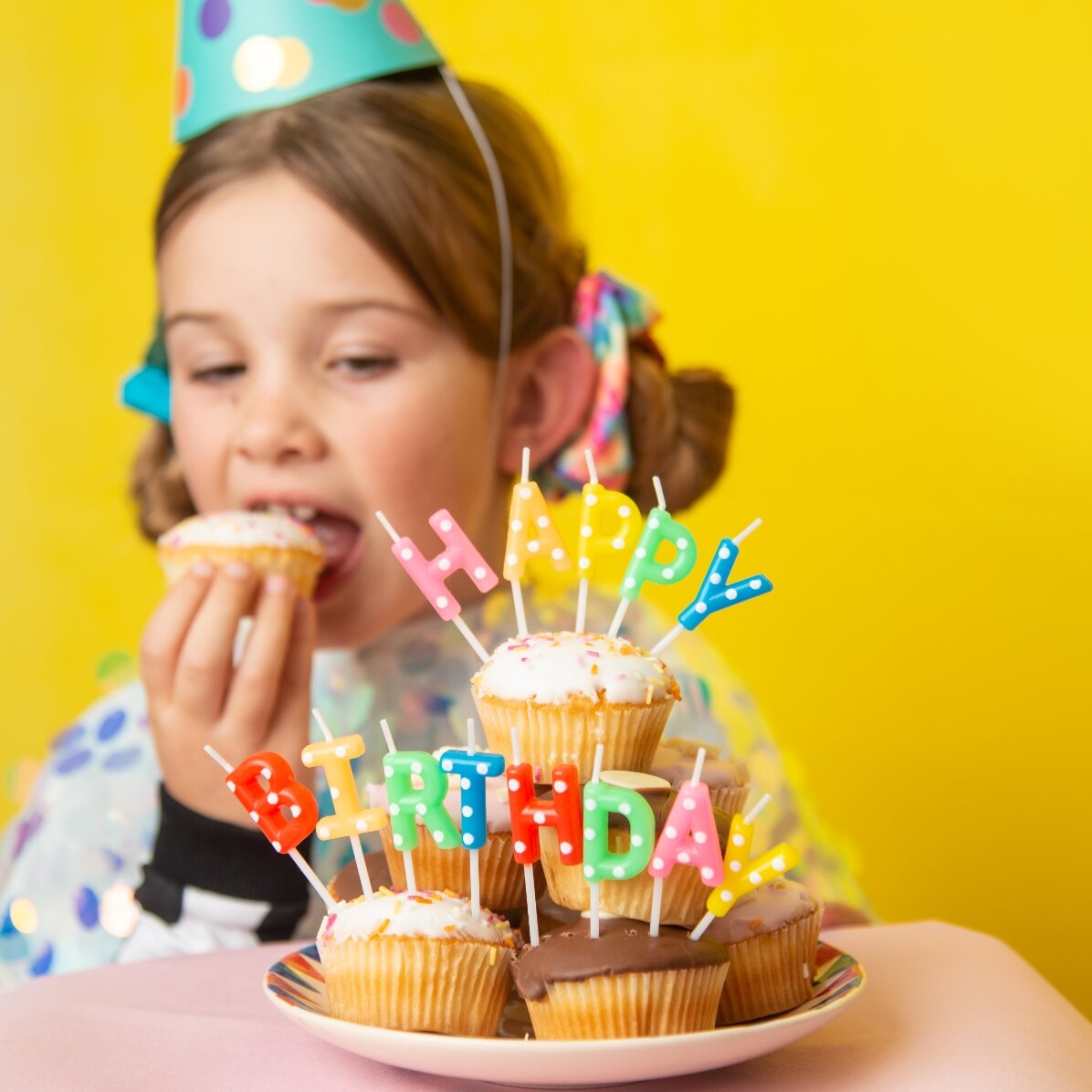 Świeczki do tortu – zestaw „Happy Birthday”