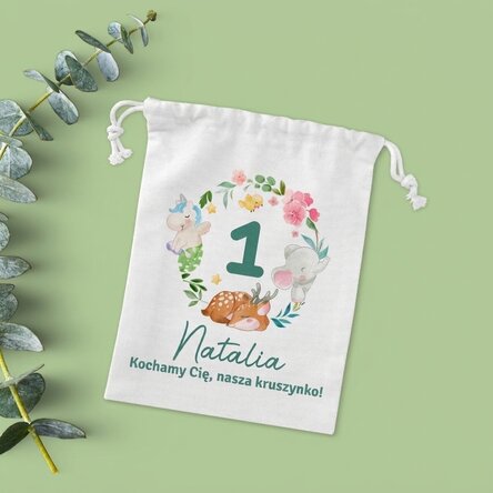 Mała torebka na prezenty z indywidualnym napisem – „Happy birthday, little one!”