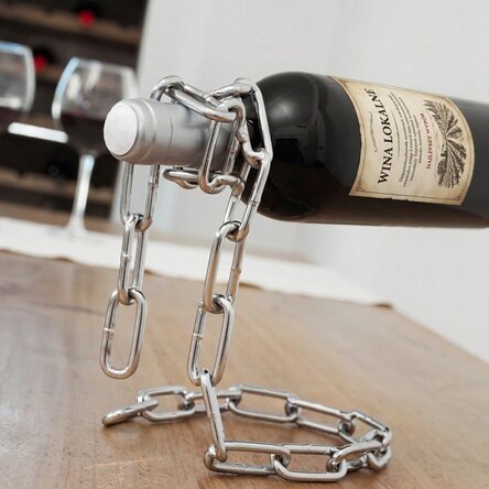 Stojak na wino w kształcie łańcucha