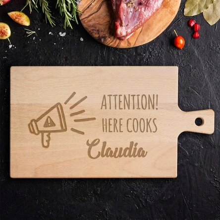 Customised chopping board - Attention, cooking in progress...