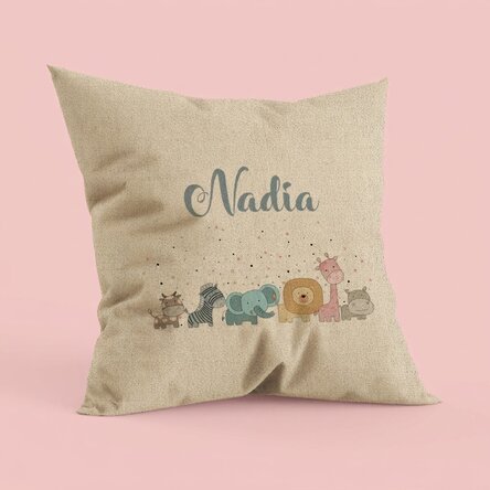 Spersonalizowana poduszka z napisem – Imię dziecka – W