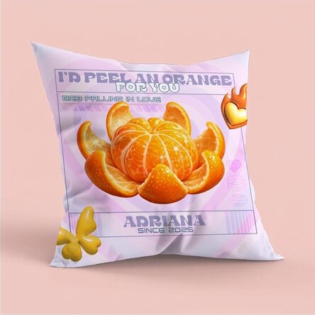 Spersonalizowana poduszka z napisem, duży rozmiar – „I'd peel an orange Y2K”