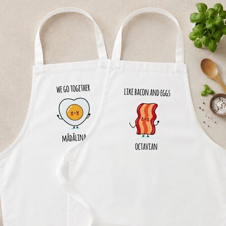 Fartuchy na zamówienie dla pary z zabawnym napisem – „Bacon and eggs”