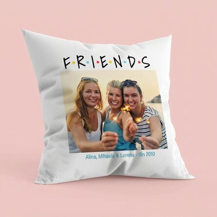 Spersonalizowana poduszka ze zdjęciem i napisem – FRIENDS
