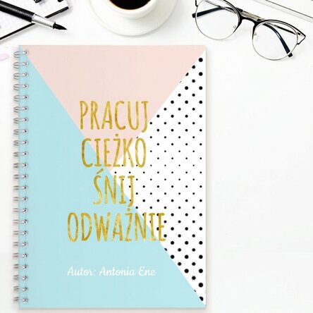 Spersonalizowany notatnik – Work Hard, Dream Big
