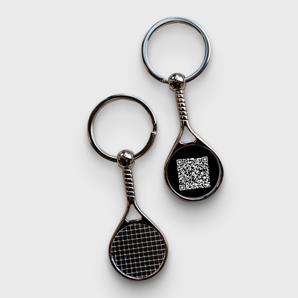 Breloc w kształcie rakiety tenisowej z personalizowanym kodem QR – Dodaj kontakt