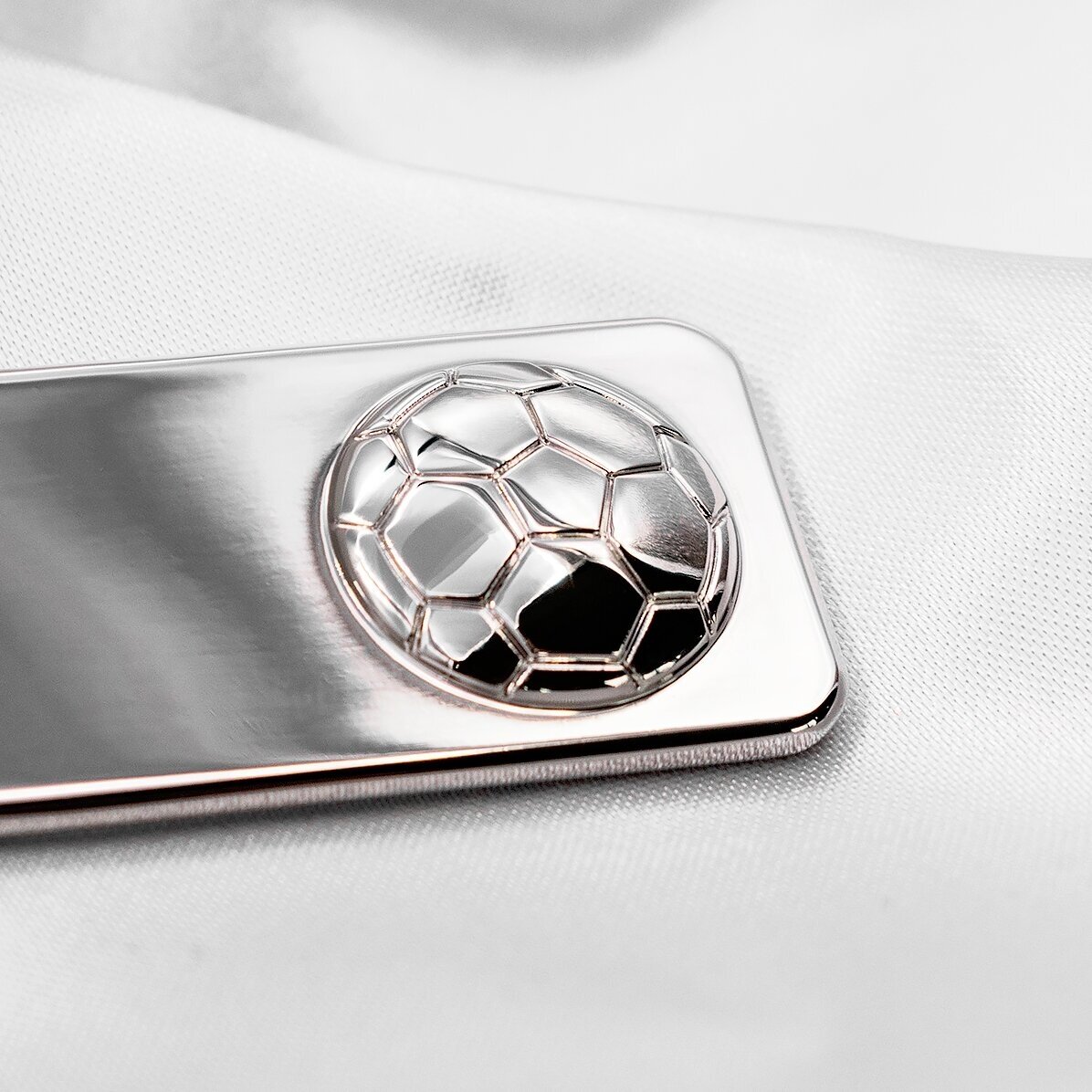 Personalised key ring with registration number - football model