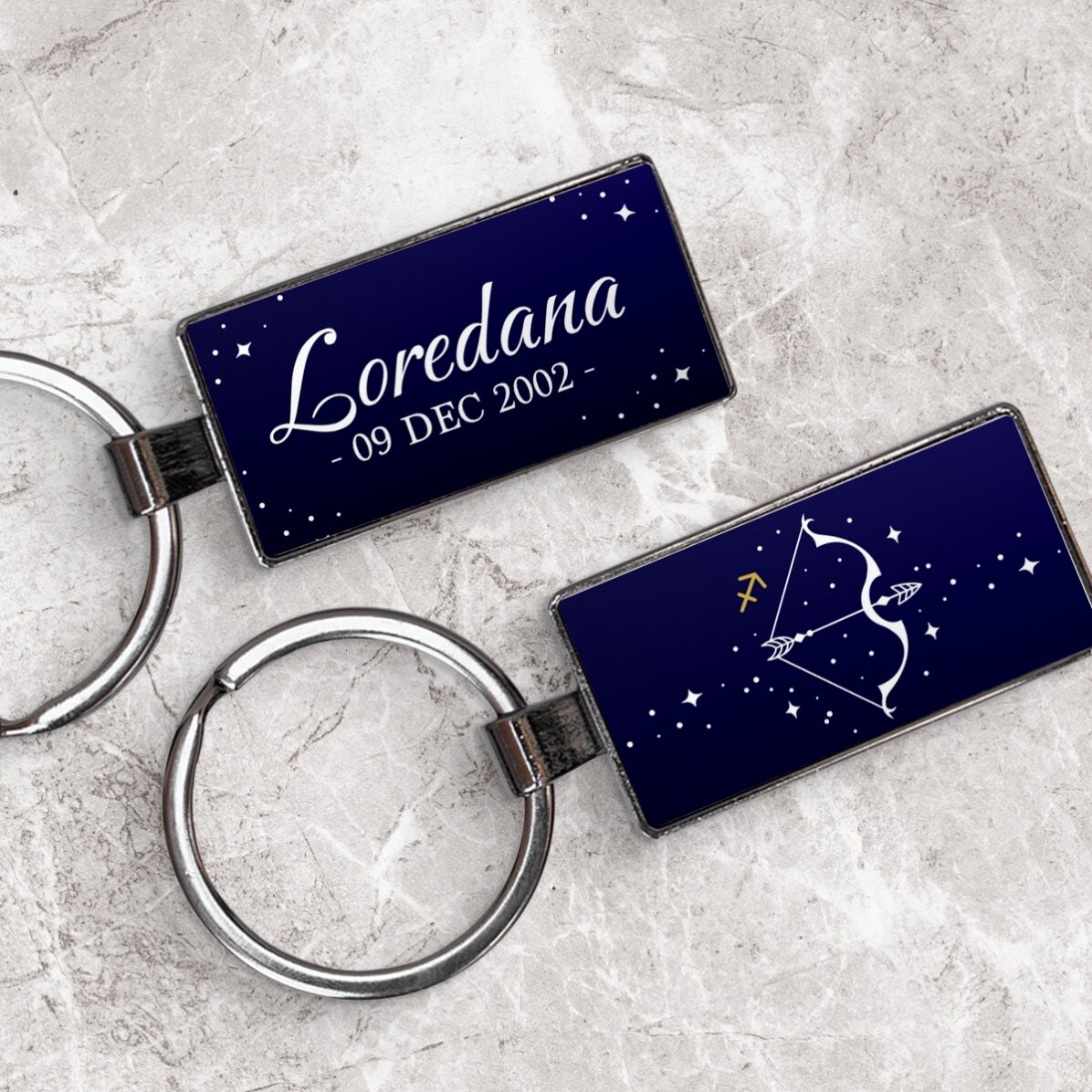 Spersonalizowany brelok z napisem i znakiem zodiaku – Strzelec