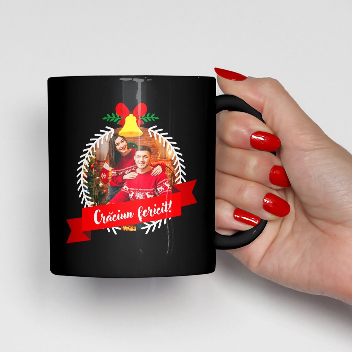 Spersonalizowany czarny kubek ze zdjęciem i napisem – Merry Christmas