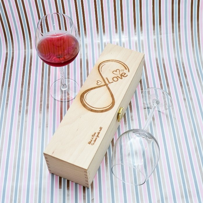 Spersonalizowane pudełko na wino – Infinite Love