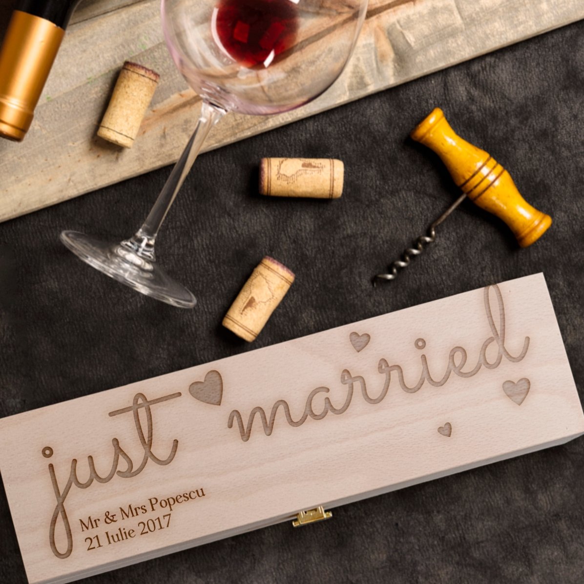 Spersonalizowane pudełko na wino – „just married”