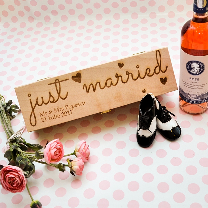 Spersonalizowane pudełko na wino – „just married”