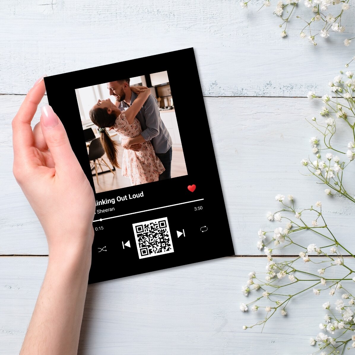 Spersonalizowana kartka z życzeniami z magnesem, ze zdjęciem, tekstem i kodem QR – Nasza piosenka