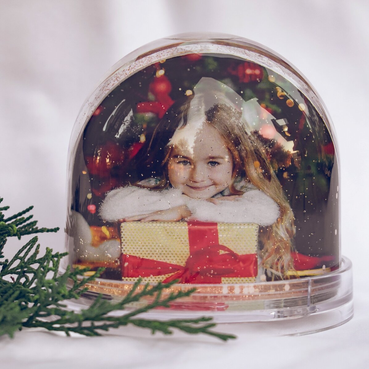 Personalised desk globe with photo and message - Merry Christmas!