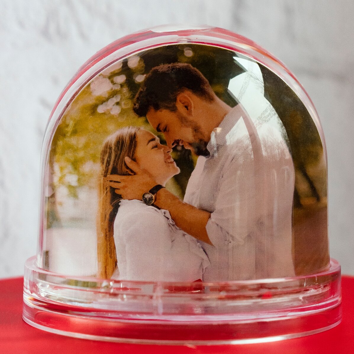 Spersonalizowana kula biurkowa ze zdjęciem i napisem – „Love you so much”