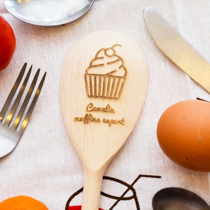 Spersonalizowana łyżka drewniana – Muffins Expert