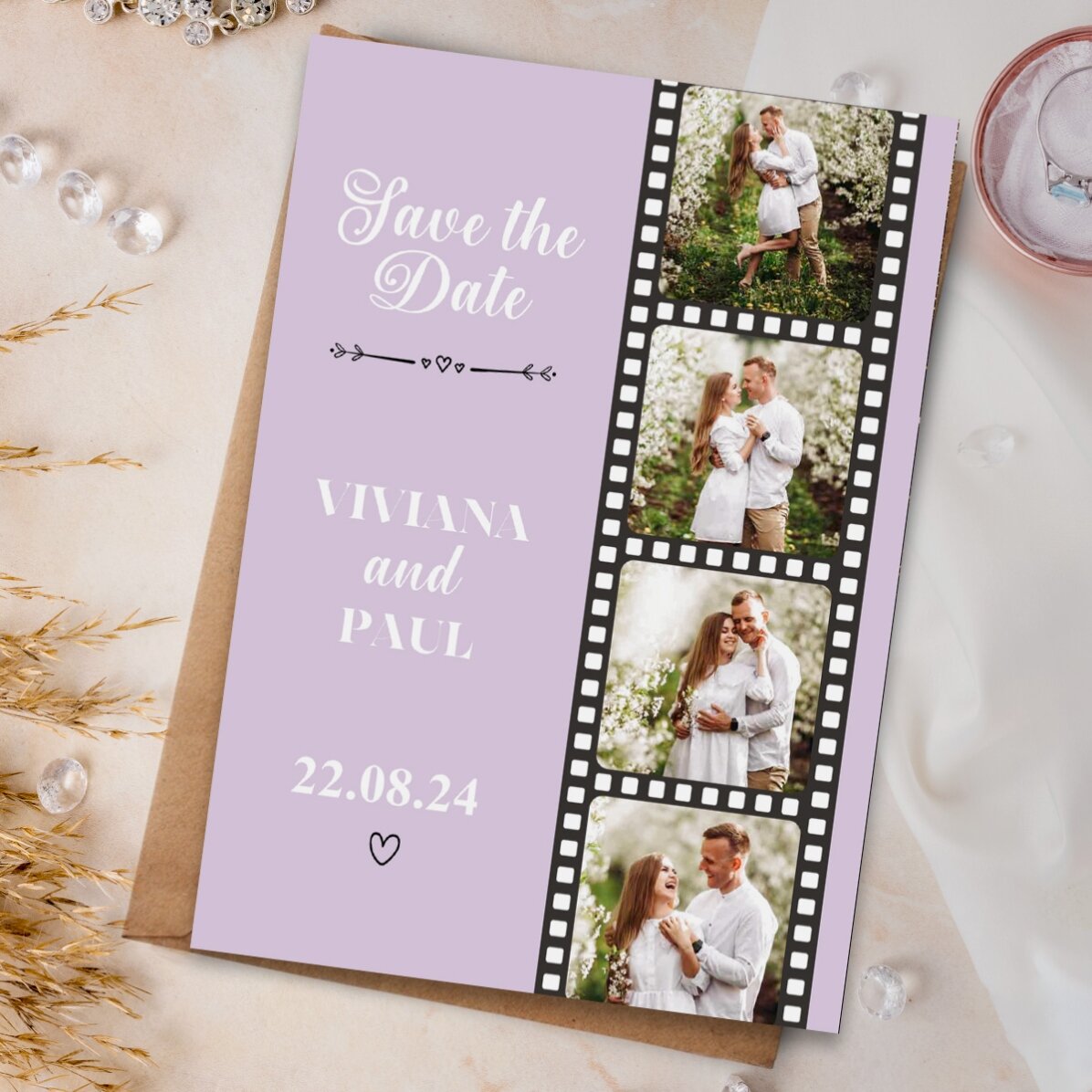 Spersonalizowany magnes o wymiarach 10 x 15 cm z 4 zdjęciami i tekstem – „Save the date”