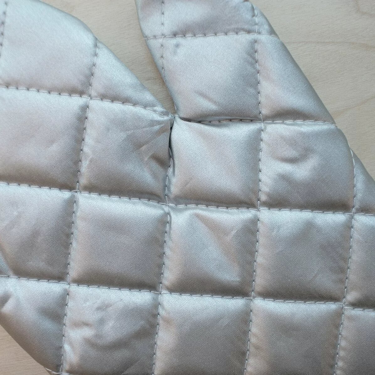 Personalised oven glove and text - Traditional Christmas