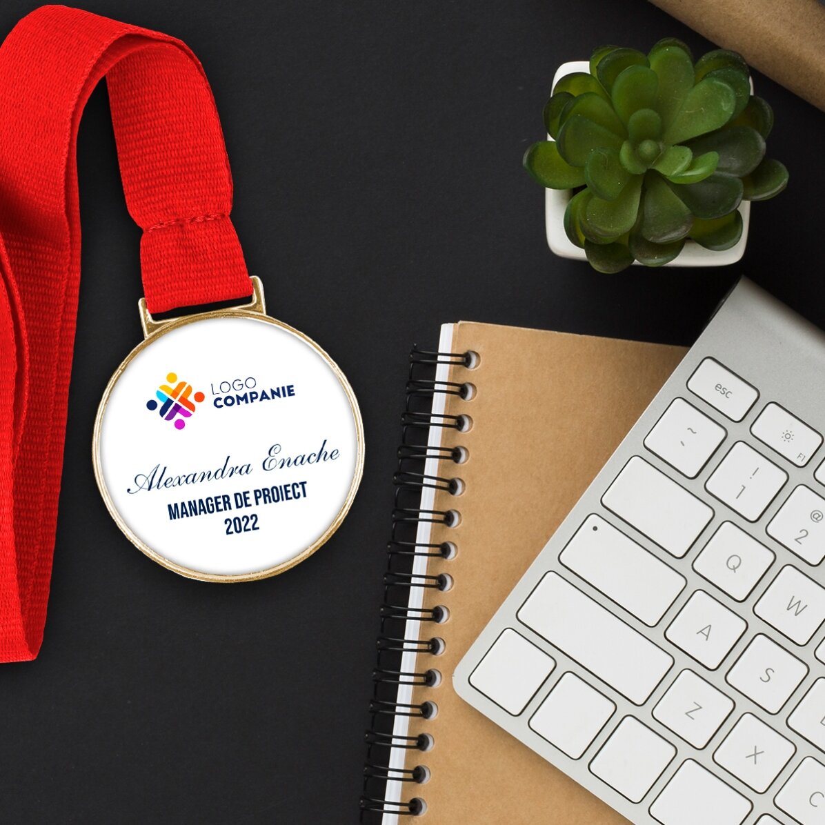 Spersonalizowany medal z logo i napisem