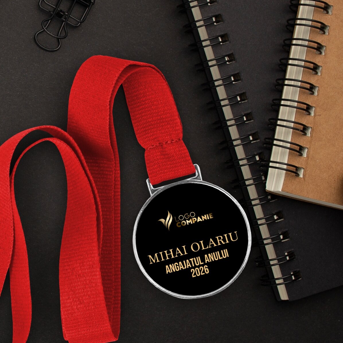 Spersonalizowany medal z logo i napisem