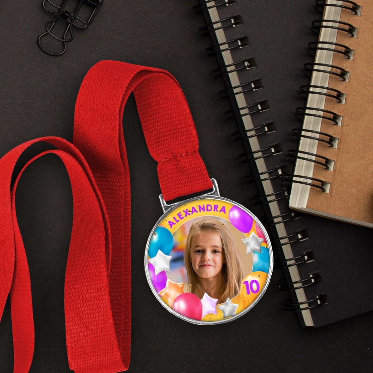 Personalised medal with a photo and text - Happy Birthday