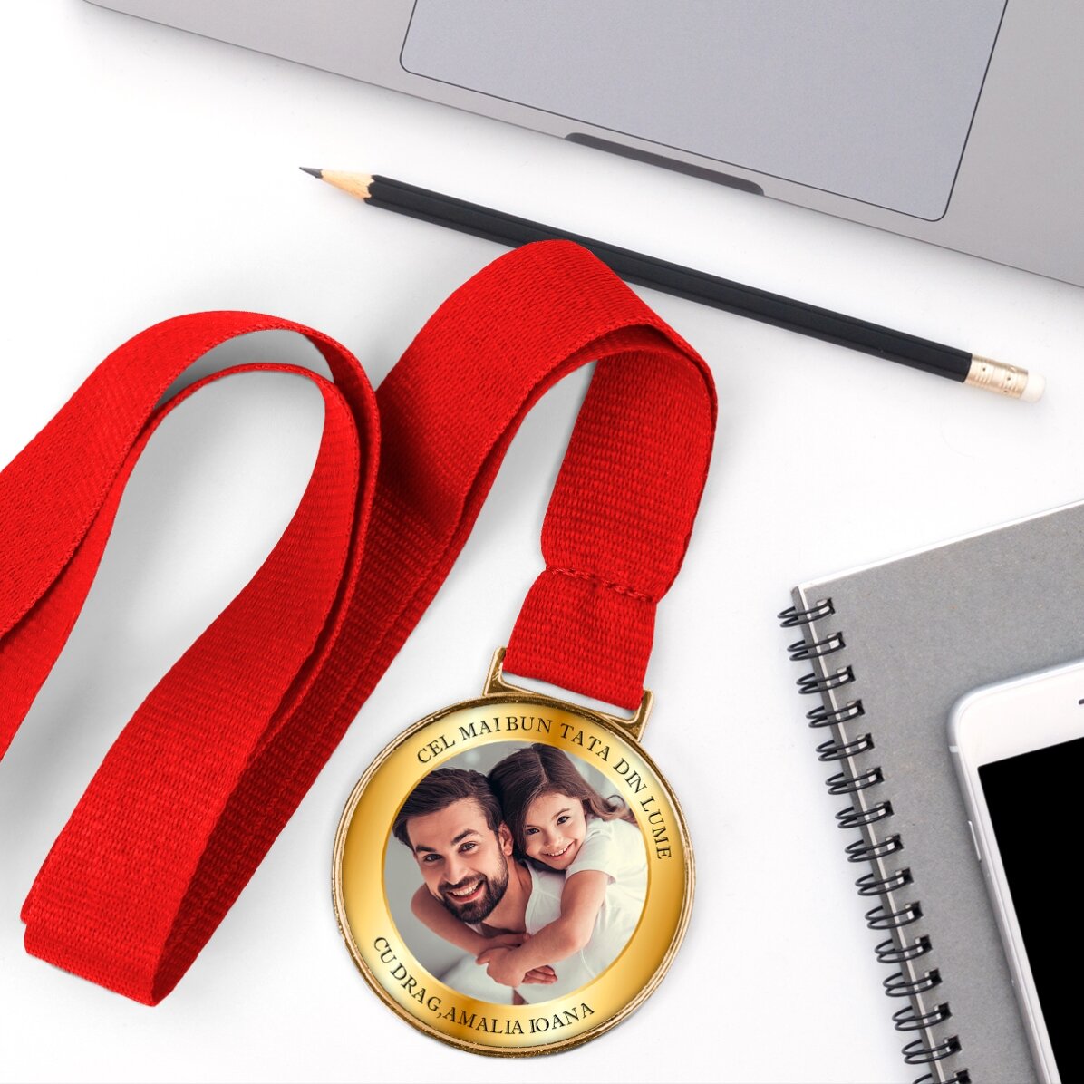 Spersonalizowany medal ze zdjęciem i napisem
