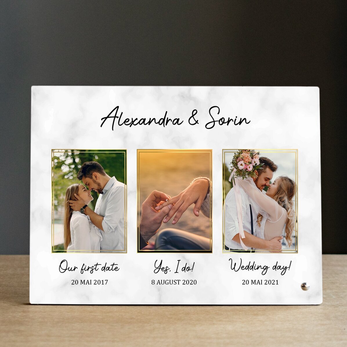 Spersonalizowana ramka na zdjęcia na biurko z 3 zdjęciami i napisem – „Our love story”