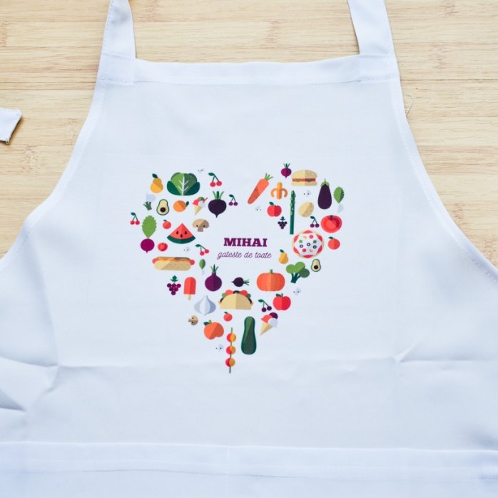 Customised apron with text - heart food model