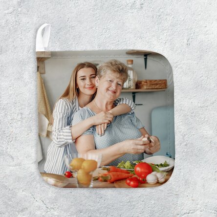 Personalised hot pot holder with a photo
