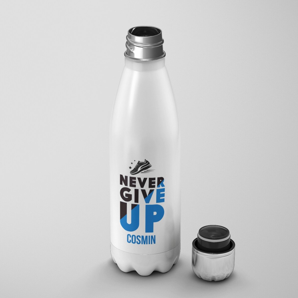 Termos z białą podstawą, spersonalizowany imieniem – Never give up