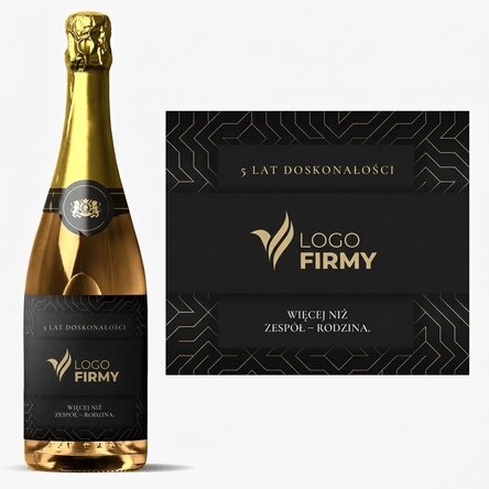 Wino musujące z indywidualnym nadrukiem – rocznica marki