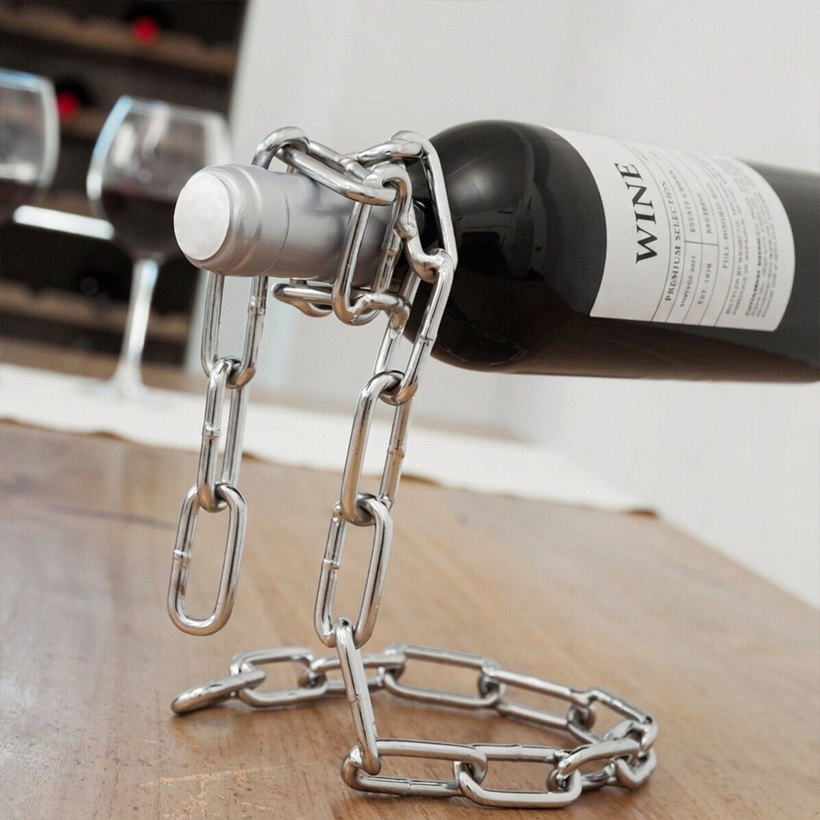Stojak na wino w kształcie łańcucha
