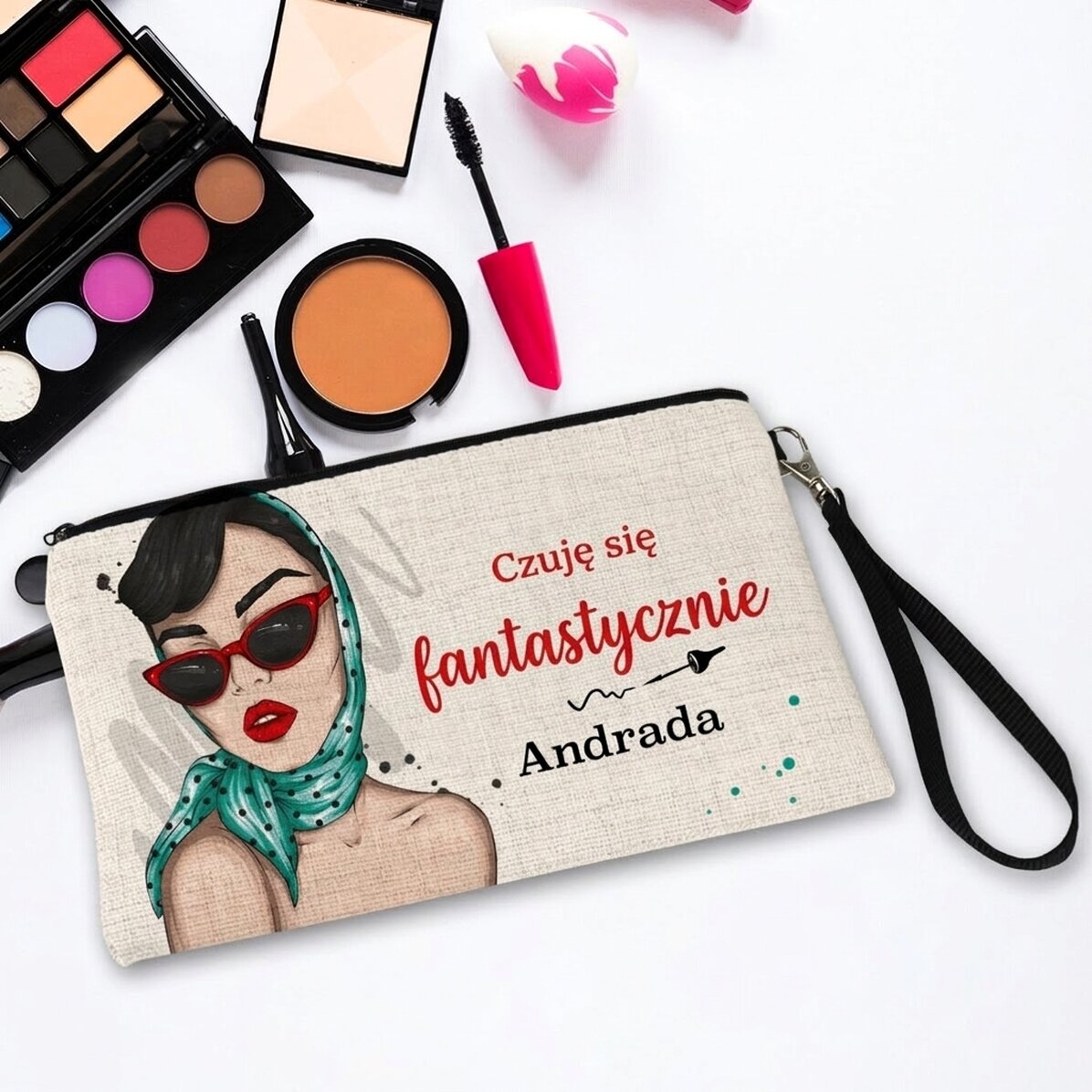 Spersonalizowany zestaw do makijażu z napisem „I feel Fabulicious”