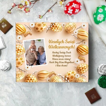Pudełko cukierków z indywidualnym nadrukiem ze zdjęciem i napisem – Wesołych Świąt Wielkanocnych!