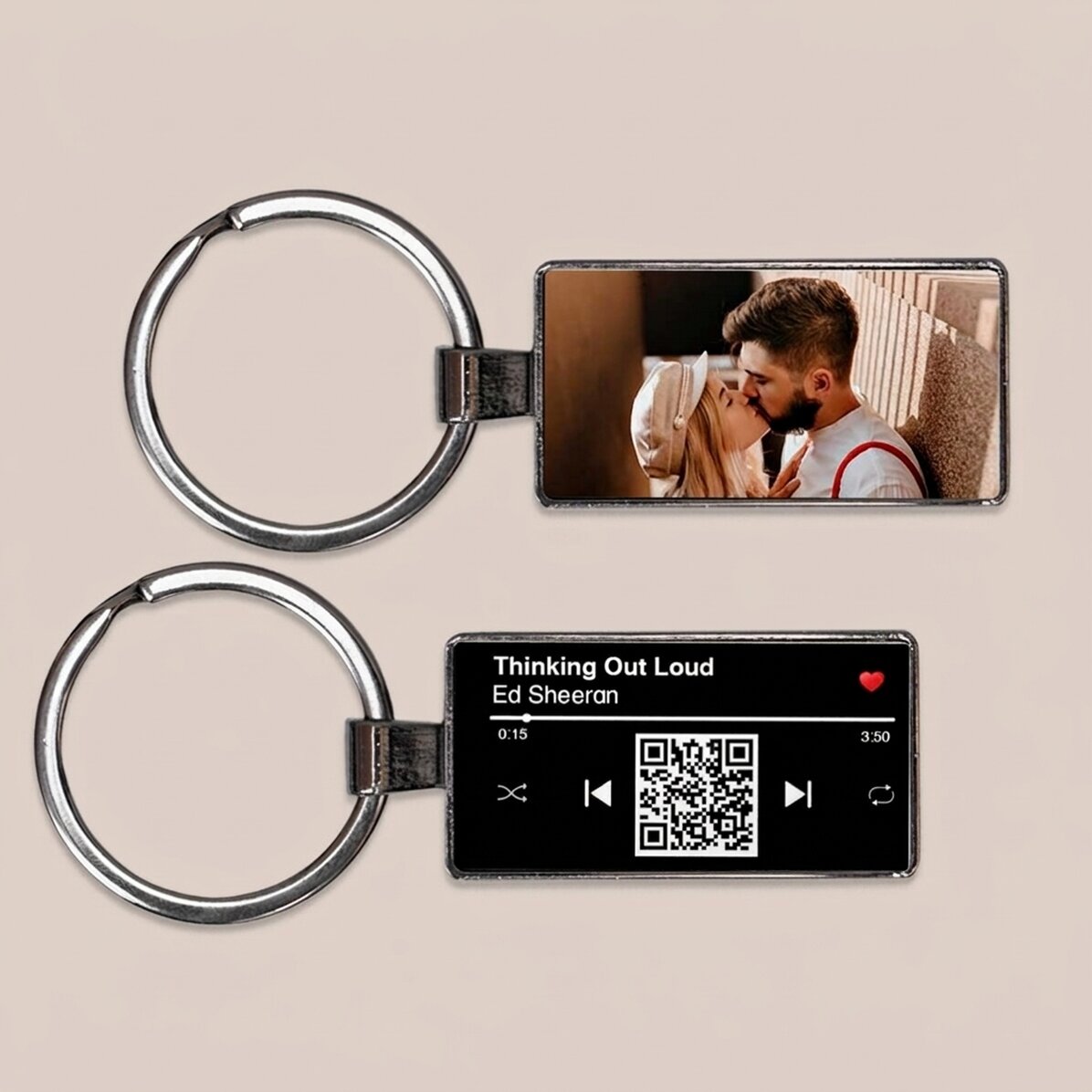 Spersonalizowany brelok ze zdjęciem i kodem QR – Nasza piosenka