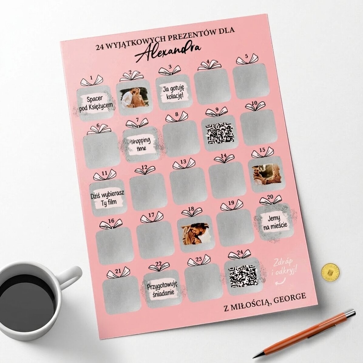Spersonalizowany plakat adwentowy do zdrapania ze zdjęciami, wiadomością i kodem QR