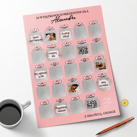 Spersonalizowany plakat adwentowy do zdrapania ze zdjęciami, wiadomością i kodem QR