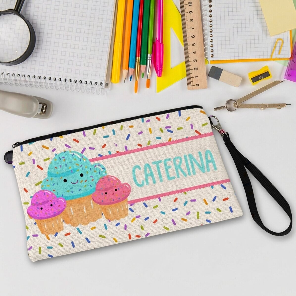 Spodek na akcesoria z imieniem – Cupcakes