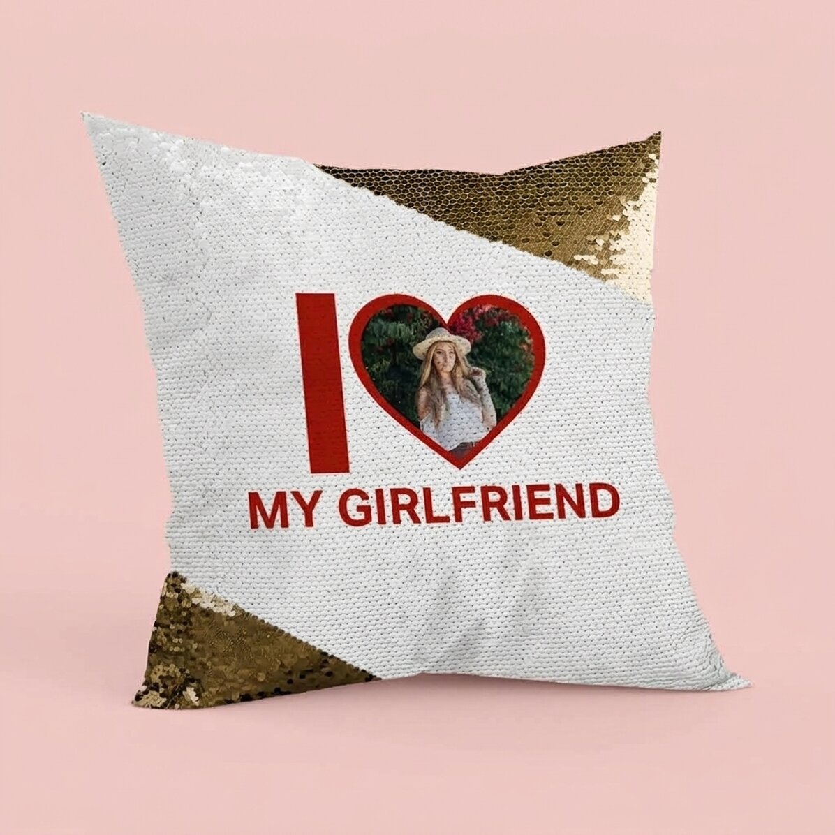 Spersonalizowana poduszka ze zdjęciem i napisem – „I love my girlfriend” – złote cekiny