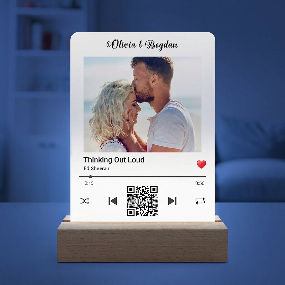 Spersonalizowana lampka nocna LED ze zdjęciem i kodem QR – Nasza piosenka