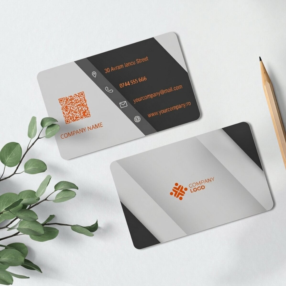 Spersonalizowana wizytówka aluminiowa, dwustronna, z logo, kodem QR i tekstem