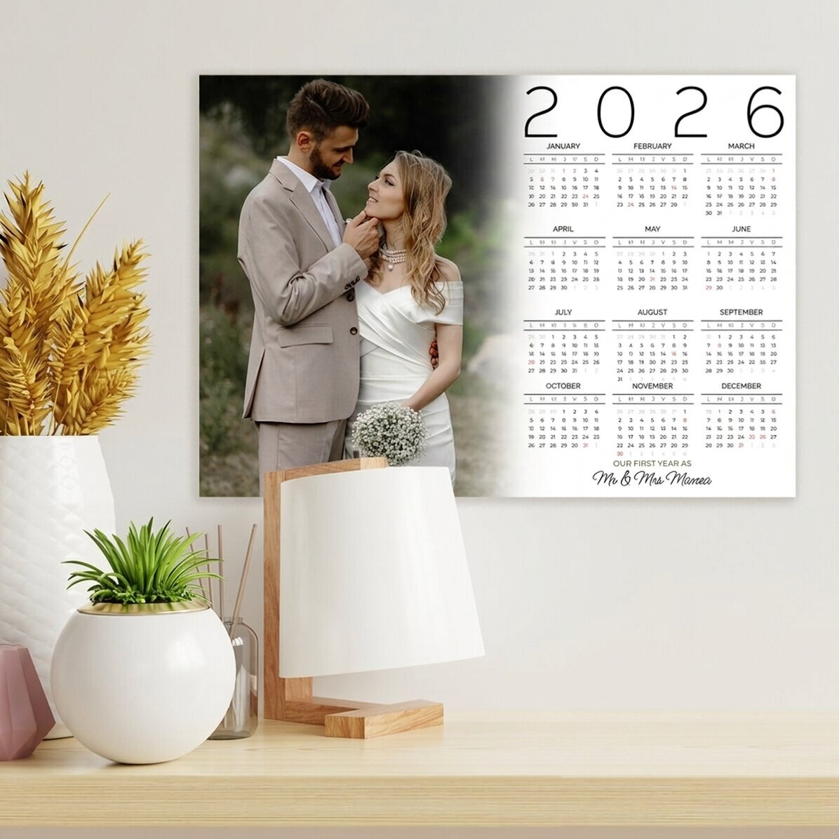 Spersonalizowany plakat-kalendarz ze zdjęciem i napisem – „Our first year”