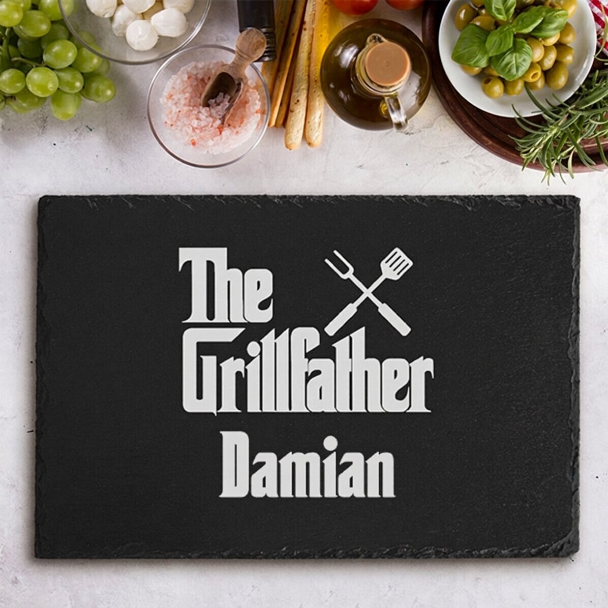 Spersonalizowana płyta z łupka z wygrawerowanym napisem – The Grillfather