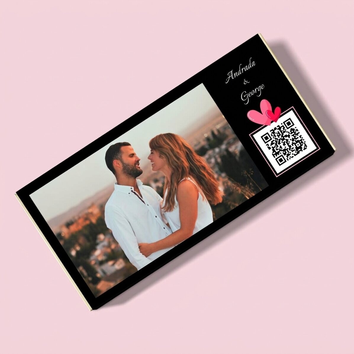 Czekolada z indywidualnym nadrukiem: zdjęciem, tekstem i kodem QR – Love