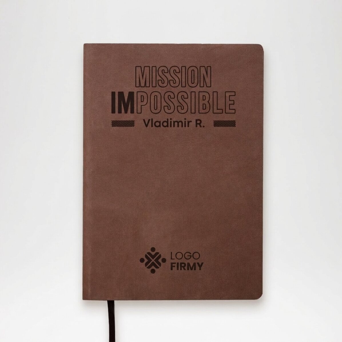 Spersonalizowany skórzany terminarz z napisem i logo – Mission possible