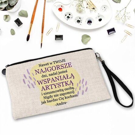 Zestaw akcesoriów z indywidualnym napisem – Artist