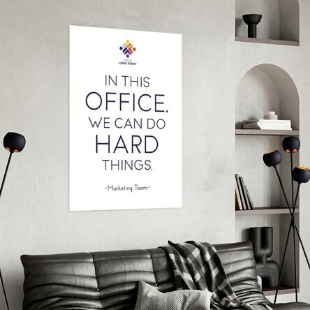 Spersonalizowany plakat z tekstem i logo – Hard Things