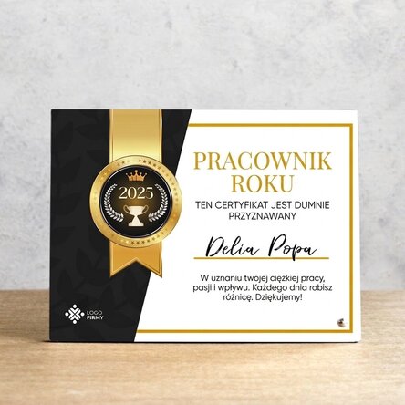 Spersonalizowana ramka na zdjęcia na biurko z logo i napisem – Pracownik roku